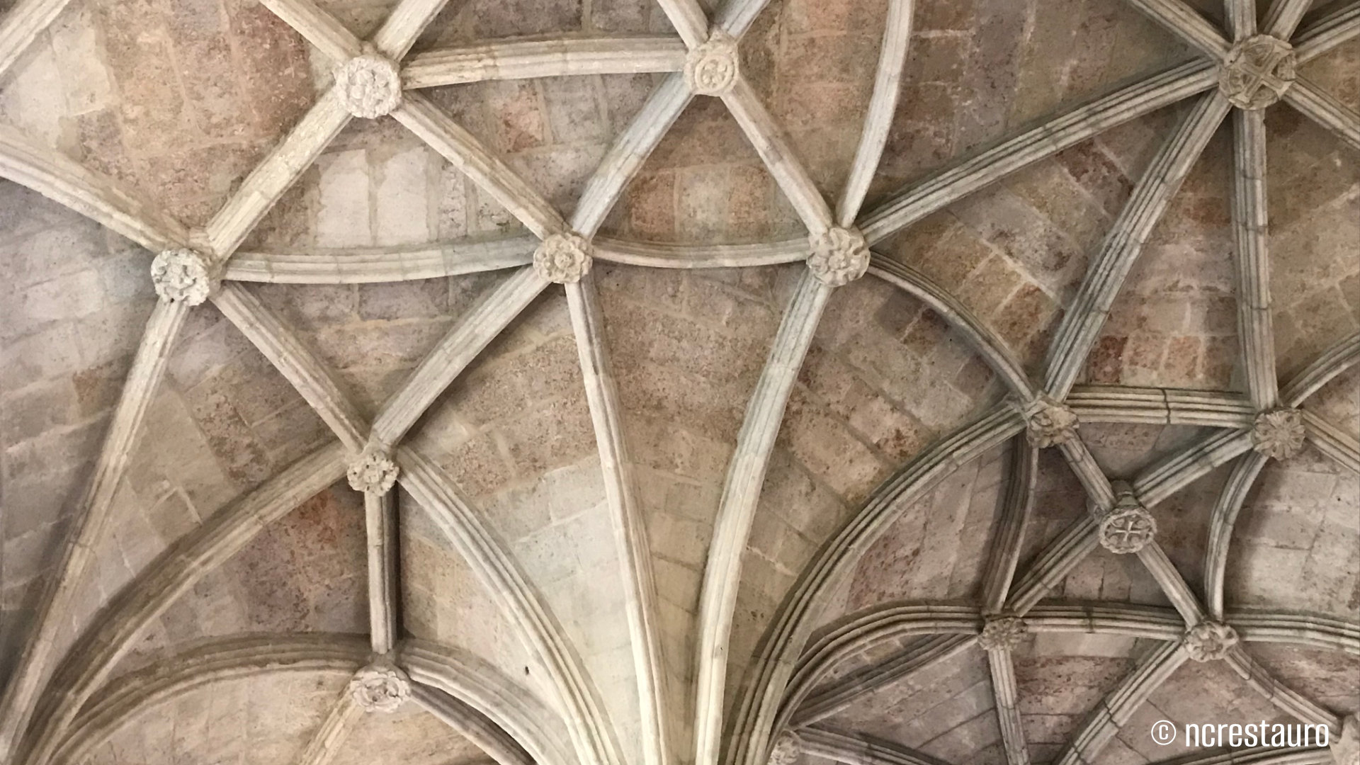 ©ncrestauro_Mosteiro Jeronimos_fases I4-I6 (25).JPG