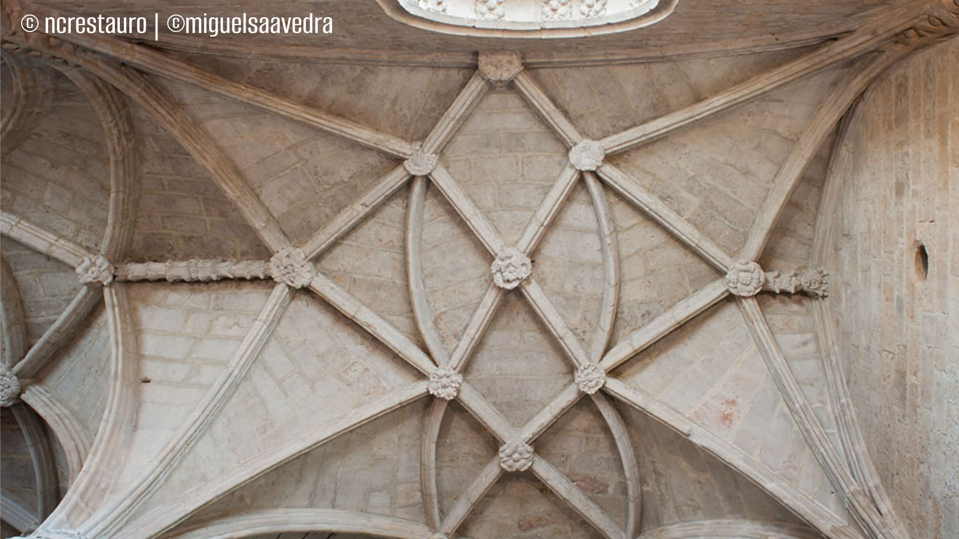 ©ncrestauro_Mosteiro Jeronimos_fase I2 (3).jpg